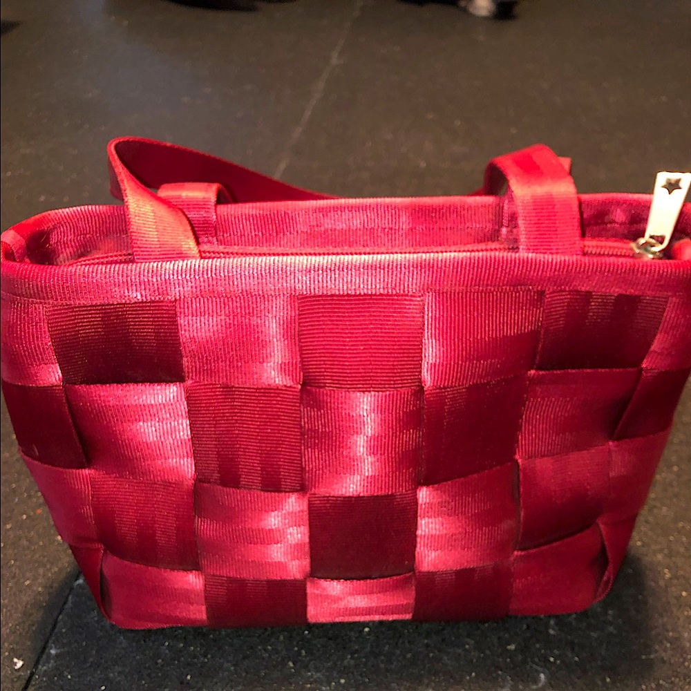 The Original Detroit Harvey’s seatbelt bag- red.